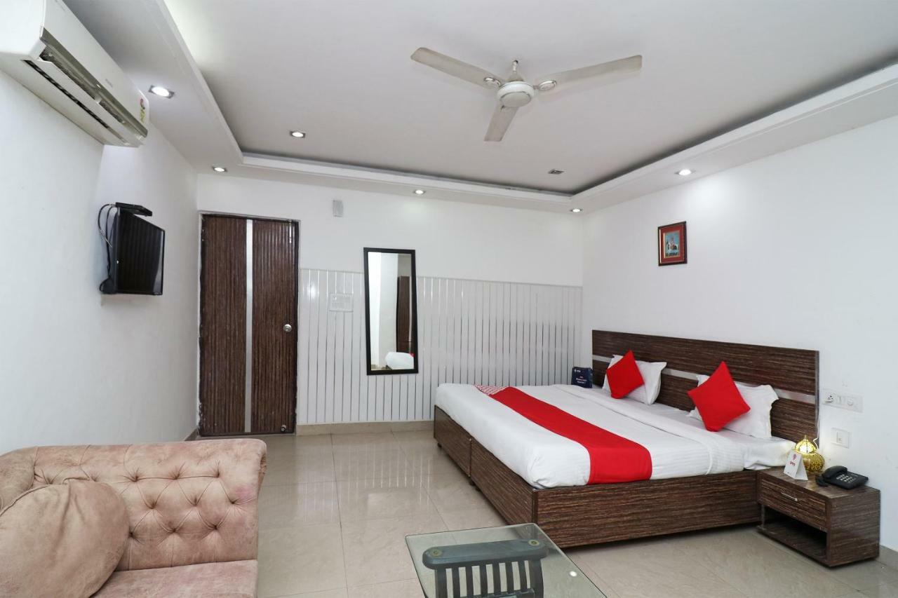 Oyo 10257 Hotel Lotus Park Gurgaon Exterior foto